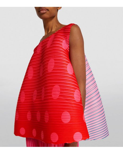 Pleats Please Issey Miyake Vege Mix 1 Top in Red | Lyst