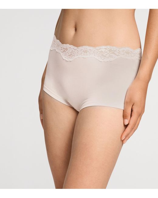 Hanro Natural Lace-Trim Dana Boy Shorts