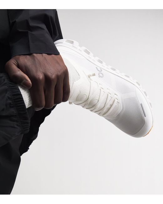 On Shoes White Cloud 6 Versa Trainers for men