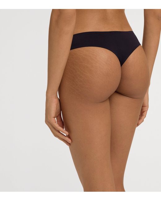 Hanro Black Invisible Touch Thong