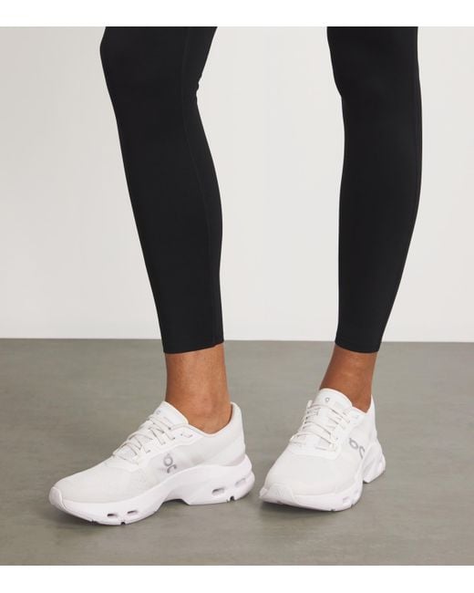 On Shoes White Cloudpulse Trainers
