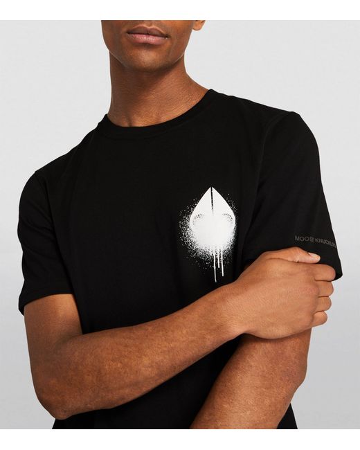 Moose Knuckles Black Spray Paint Logo T-shirt for men