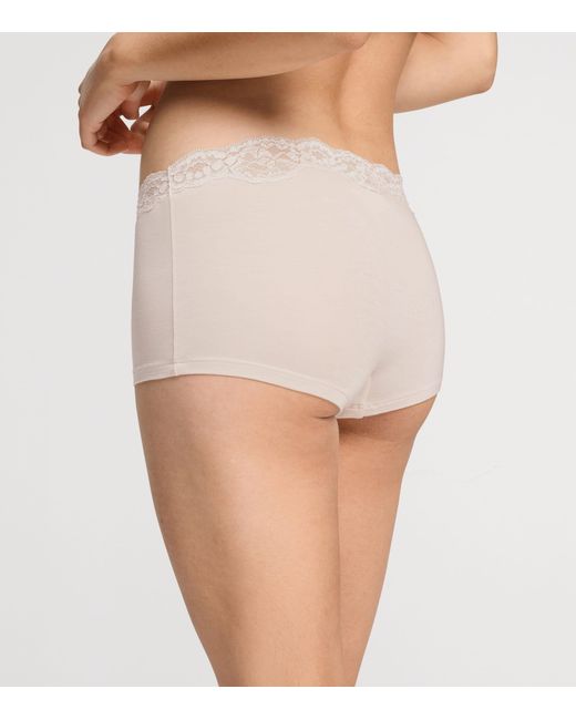 Hanro Natural Lace-Trim Dana Boy Shorts