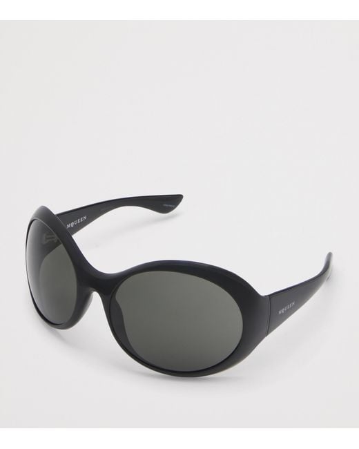 McQueen Black Round Kate Sunglasses