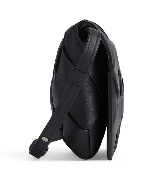 Bottega Veneta Black Leather Intreccio Cross-Body Pouch for men