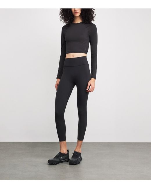 On Shoes Black Lg-Sleeve Studio Crop Top