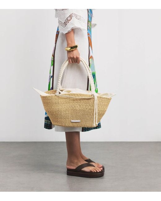 Muuñ White Straw Margareth Tote Bag