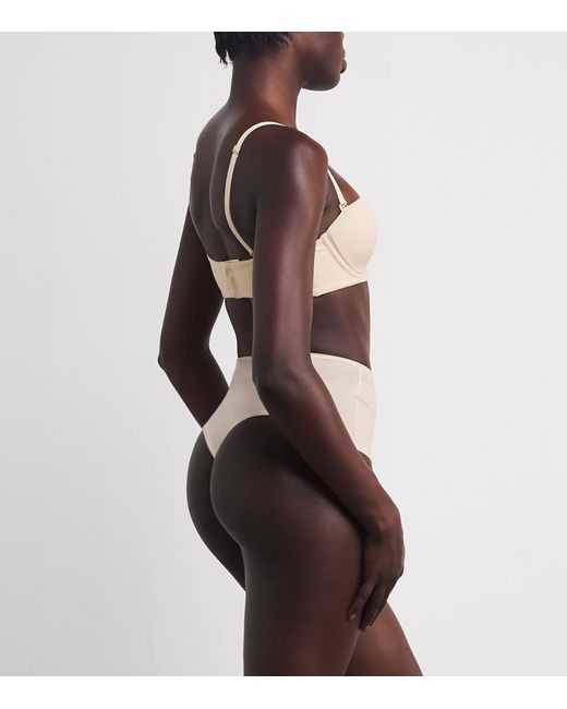Skims Natural Fits Everybody Strapless Bra