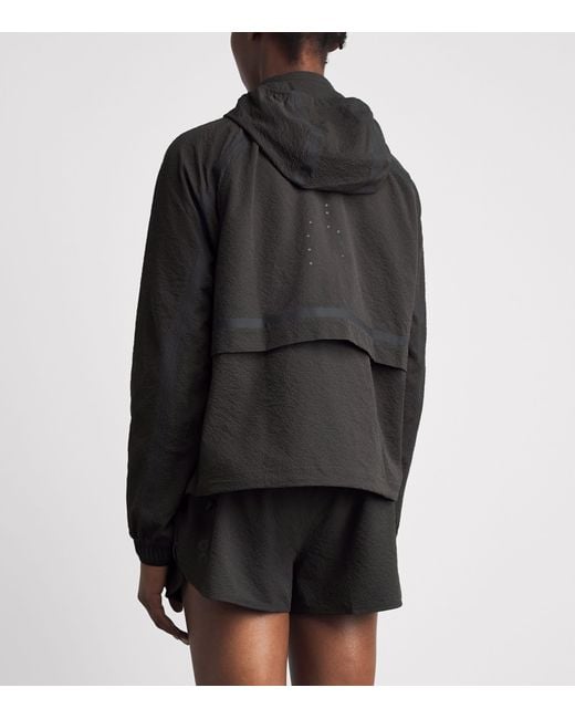 On Shoes Black Performance Volt Jacket
