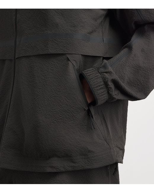 On Shoes Black Performance Volt Jacket for men