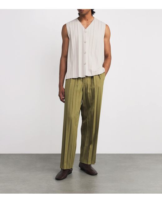 Homme Plissé Issey Miyake White Pleated Edge Ensemble Waistcoat for men