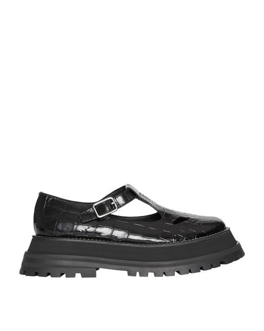 Burberry Croc-embossed Leather T-bar Shoes in Black - Lyst