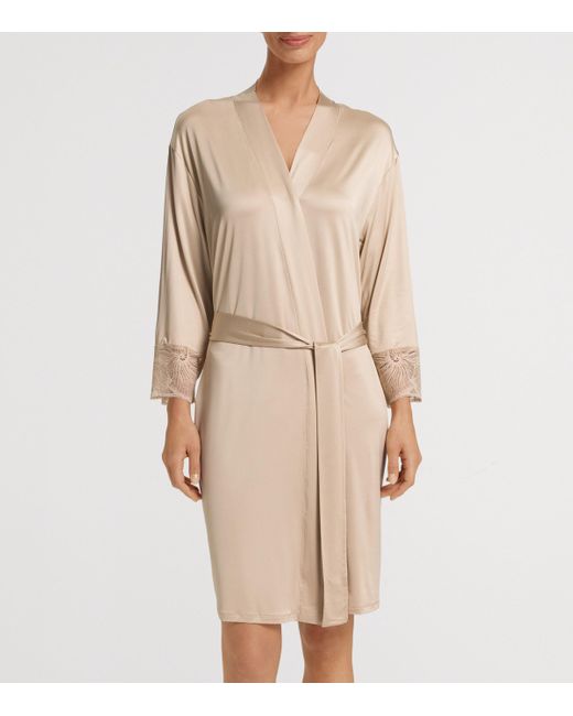 Hanro Raffael Robe Hanro Satin Lace-Trim Lilith Robe in Natural | Lyst
