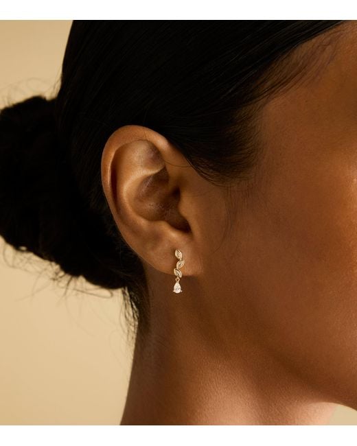 Astrid & Miyu Metallic And Diamond Earrings