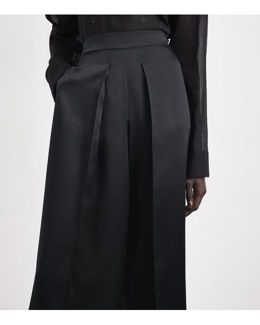 Eleventy Black Silk Pleated Cropped Trousers