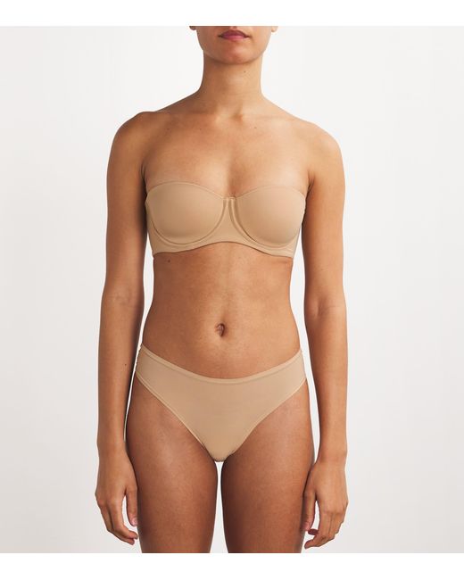 Skims Natural Fits Everybody Strapless Bra