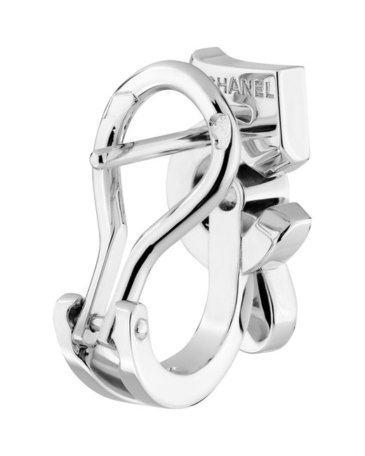 Chanel White And Diamond N˚5 Single Clip-On Earring