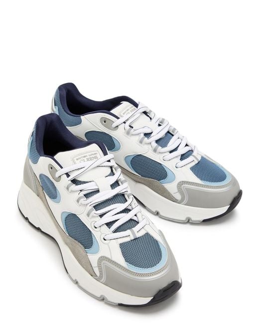 Cleens White Pulse Runner Panelled Mesh Sneakers for men