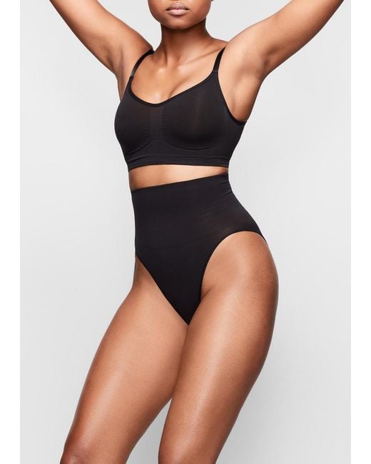 Skims Black Seamless Sculpt Bralette