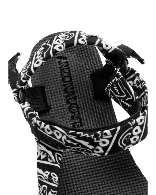 ARIZONA LOVE Black Trekky Bandana-Print Sandals