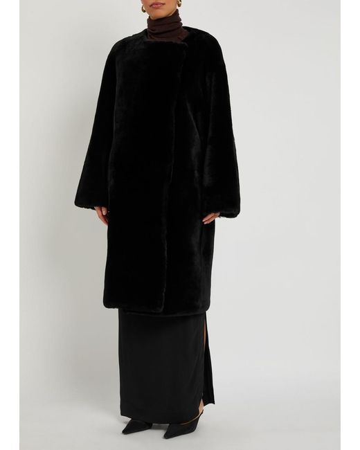 Totême Black Shearling Coat