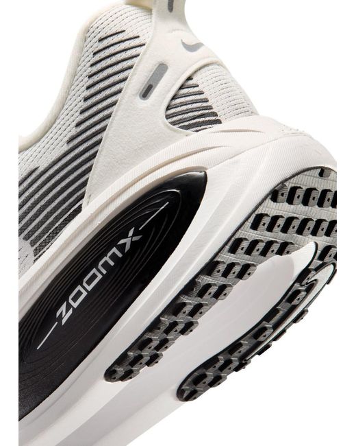 Nike White Vomero 18 Sneakers for men