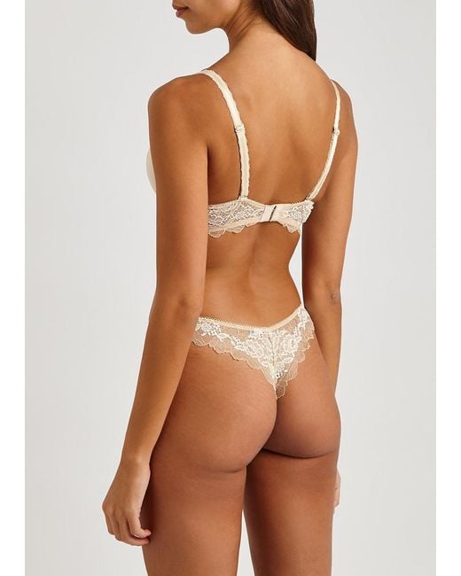 Wacoal Natural Lace Perfection Contour Bra