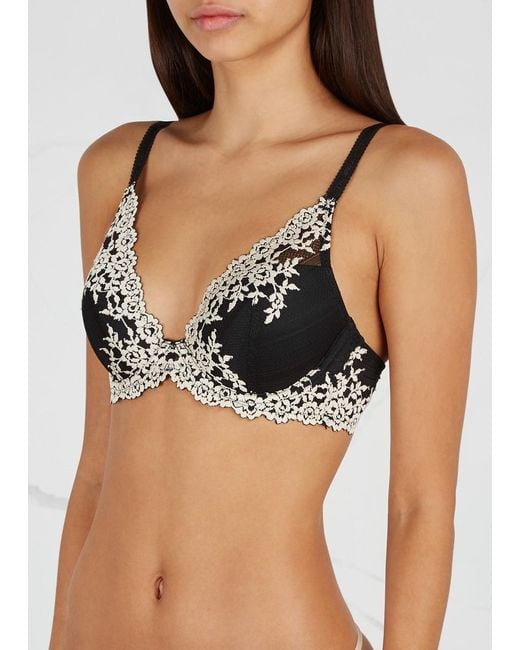 Wacoal Black Embrace Lace Plunge Bra
