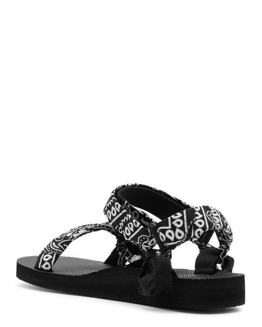 ARIZONA LOVE Black Trekky Bandana-Print Sandals