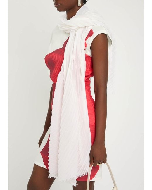Issey Miyake White Pleated Fine-Knit Scarf