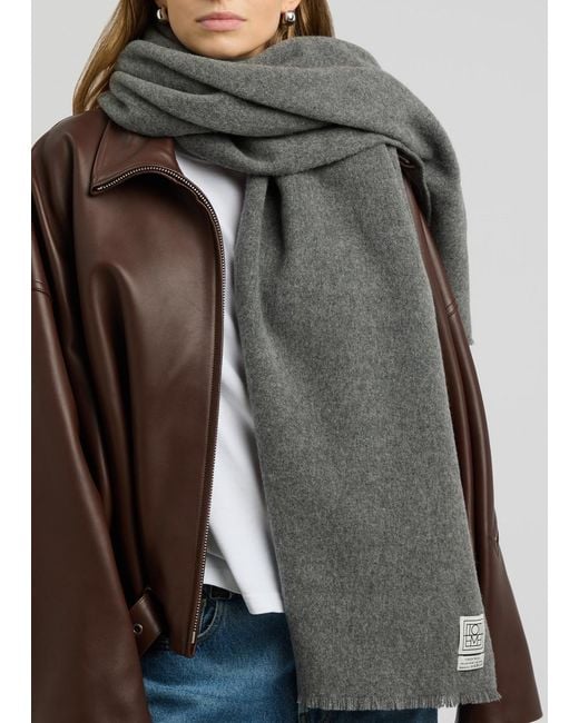 Totême  Gray Wool Scarf