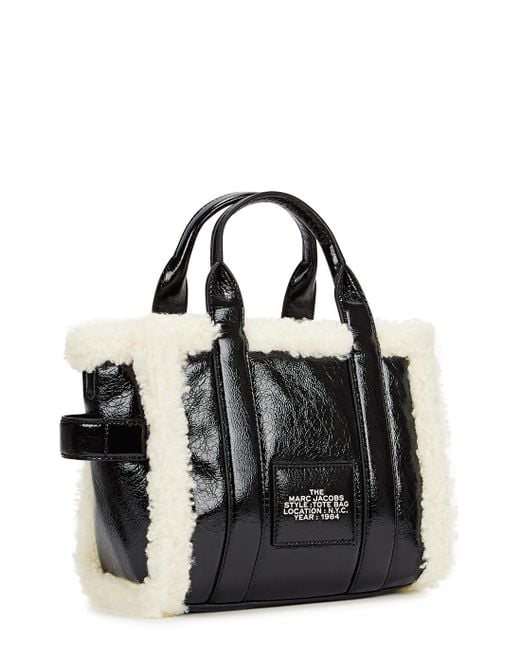 Marc Jacobs The Crinkle Shearling Camera Bag in Black