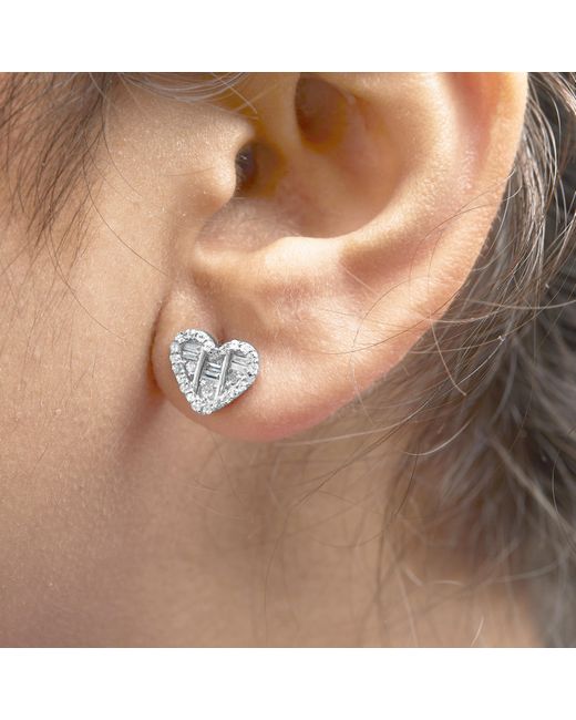 Haus of Brilliance Metallic 925 Sterling 1/2 Cttw Round And Baguette Diamond Composite Heart Shaped Stud Earring (I-J Color, Si2-I1 Clarity)