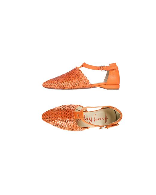 HENRY BEGUELIN ARCHIVE Orange Pointed Shoe Intreccio Madreperla