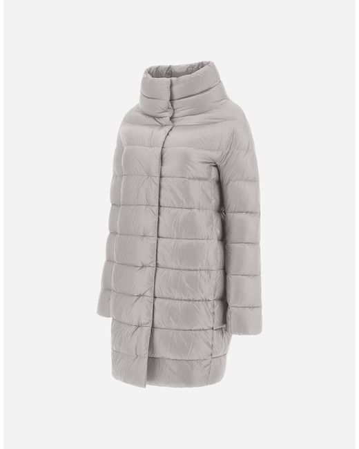 Dora di Herno in Gray