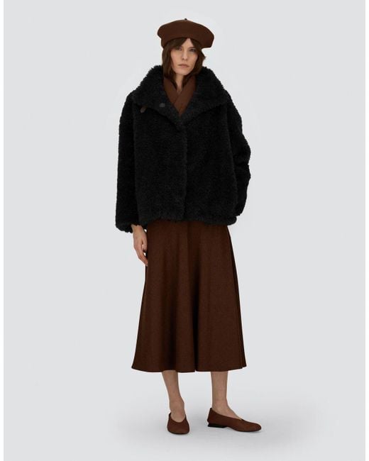 Herno Black Cape Aus Curly Alternative Fur