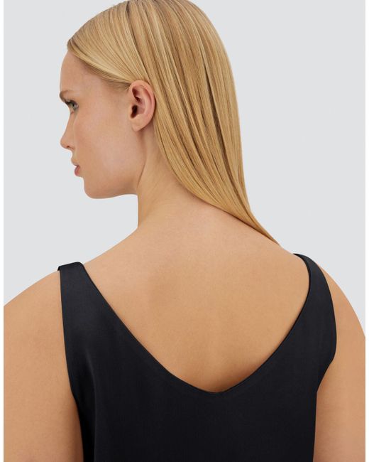 TOP RESORT IN ENVERS SATIN di Herno in Black