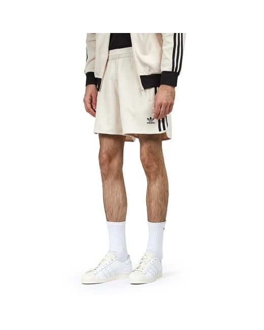 Adidas Adicolor Classics Waffle Shorts in White für Herren
