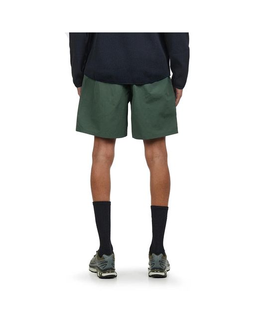 Goldwin Nylon Shorts in Green für Herren
