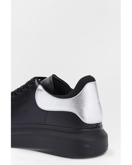 McQueen Παπουτσια in Black für Herren