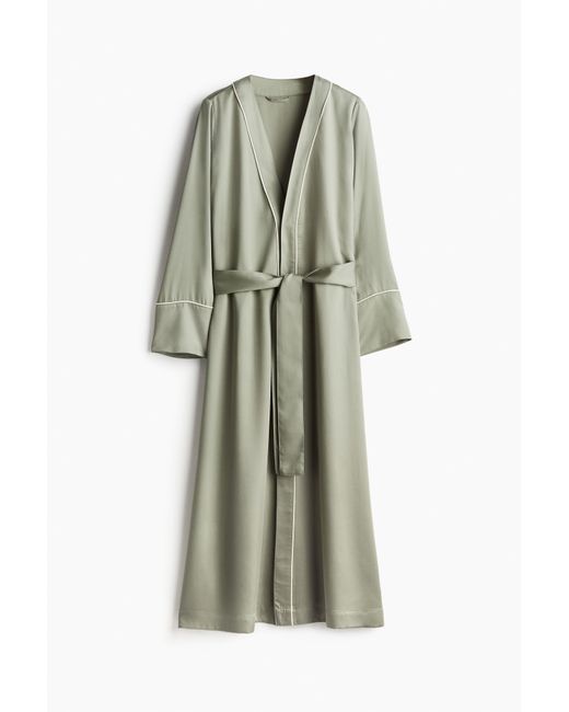 H&M Green Morgenmantel aus Satin