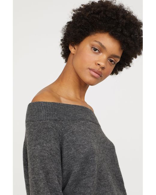 H\u0026M Synthetic Off-the-shoulder Sweater 