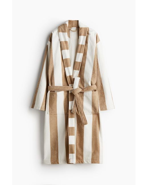 H&M Natural Gestreifter Bademantel aus Baumwollfrottee