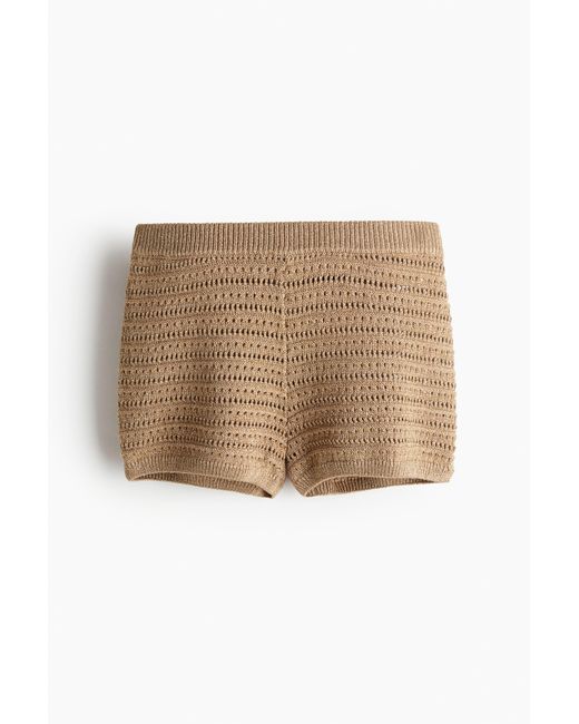 H&M Natural Glitzernde Shorts im Häkellook