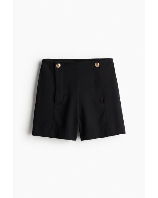 H&M Black Shorts mit Zierknöpfen