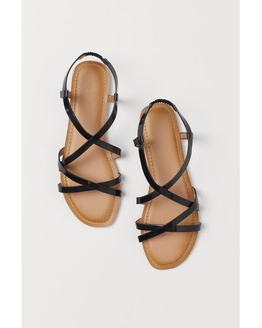 h flat sandals