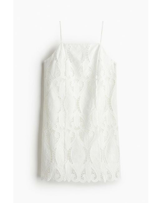 Robe à bretelles fines avec broderie anglaise H&M en coloris White