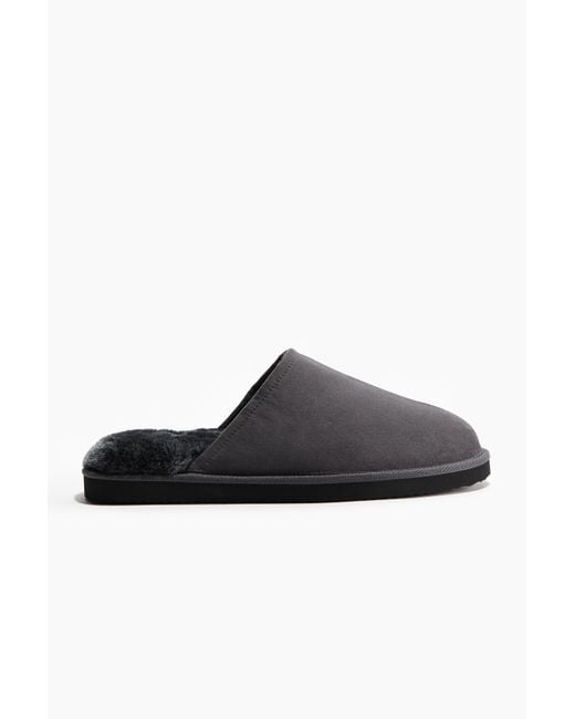 H&M Hausschuhe mit Teddyfutter in Black für Herren