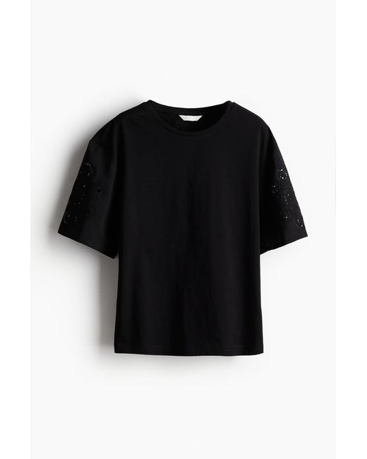 H&M Black T-Shirt mit Broderie Anglaise am Ärmel
