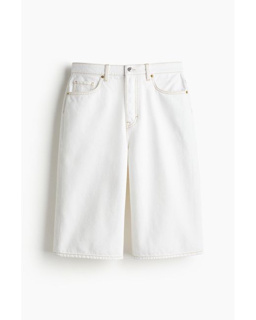 H&M White Hohe knielange Denimshorts
